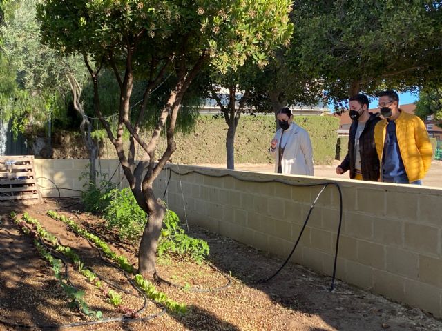 El concejal de Educación visita el colegio Hernández Ardieta para conocer las últimas actuaciones realizadas - 1, Foto 1