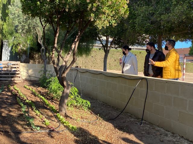 El concejal de Educación visita el colegio Hernández Ardieta para conocer las últimas actuaciones realizadas - 2, Foto 2