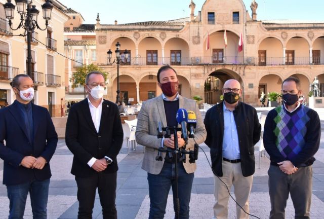 El comercio del casco histórico de Lorca se dinamizará con un ensayo a puertas abiertas de la Escuela de Música Cofrade 'Paso Blanco' - 1, Foto 1