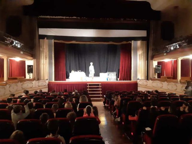 La Concejalía de Medio Ambiente organiza una representación teatral «Este huerto está muy vivo» - 1, Foto 1