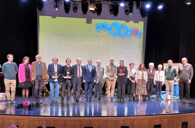 Jorge Fernández y Alberto Echavarría recogen los premios del Certamen Jara Carrillo de poesía y cuento de humor - 1, Foto 1