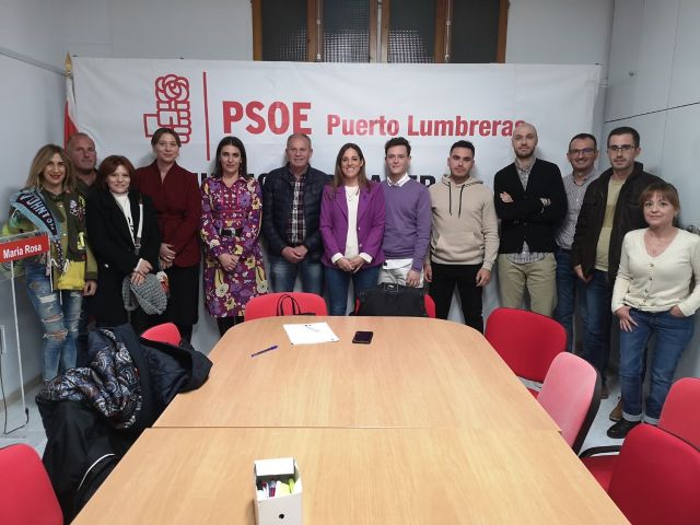 Los socialistas de Puerto Lumbreras realizan una asamblea ordinaria en la que María rosa García se postula para ser elegida candidata - 1, Foto 1