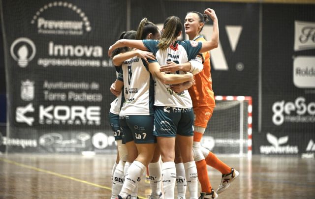 Reparto de puntos en un partido frenético entre STV y Torcal - 2, Foto 2