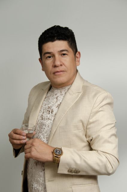 Robinson Silva cierra el 2025 con Alci Acosta y Juan Fernando Velazco celebrando a Julio Jaramillo - 3, Foto 3