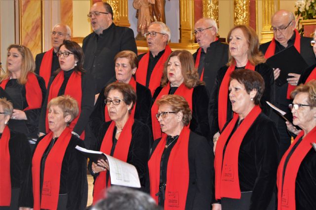 Gran concierto de Navidad de la coral 'Ménade' y la banda municipal en la iglesia de Nuestra Señora de la Salceda - 5, Foto 5