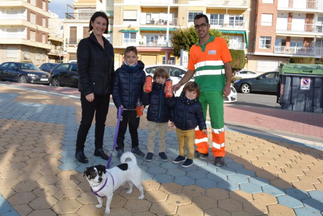 Botellas de agua y vinagre contra los orines de las mascotas - 2, Foto 2
