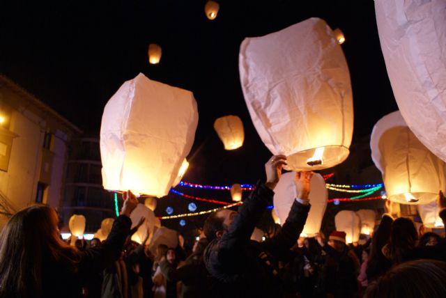 Calasparra llena de solidaridad el cielo a favor de los más vulnerables - 1, Foto 1