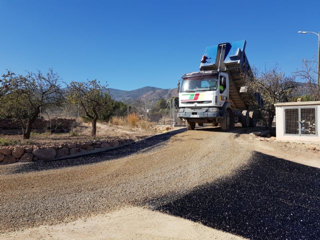 Las obras de acondicionamiento del camino de El Romeral entran en su ltima fase, Foto 1