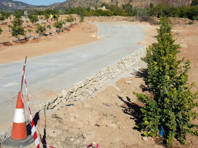 Las obras de acondicionamiento del camino de El Romeral entran en su ltima fase, Foto 5