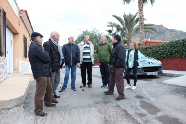 Cs recoge la preocupación de los vecinos de calle Isla de Buda en Isla Plana ante las obras para hacer una plataforma única - 2, Foto 2