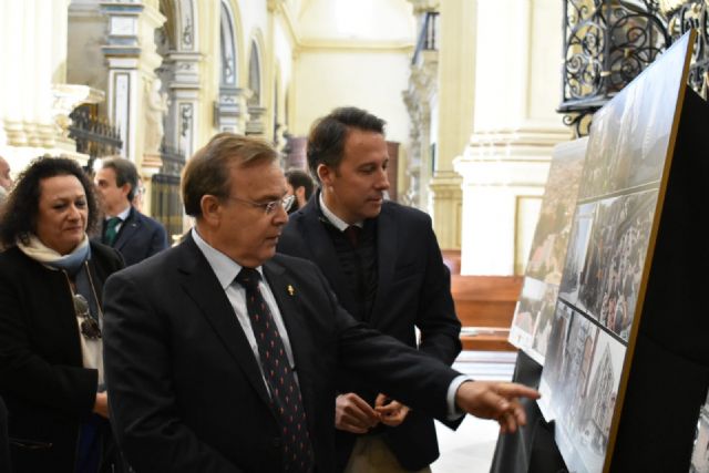 El Alcalde y el Consejero de Fomento inauguran la exposición Lorca, ayer y  hoy de la fotógrafa lorquina María José Ruiz - 1, Foto 1