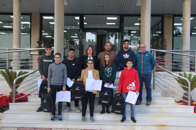 El Ayuntamiento destina 5.000 euros a subvenciones para los deportistas pinatarenses más destacados - 1, Foto 1