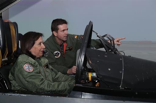 Robles visita el Ala 12 del Ejército del Aire - 2, Foto 2