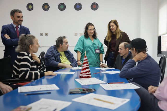 La consejera de Asuntos Sociales visita el Centro Casaverde Madrid y lo califica como referente en la atención a las personas en situación de dependencia y discapacidad - 2, Foto 2