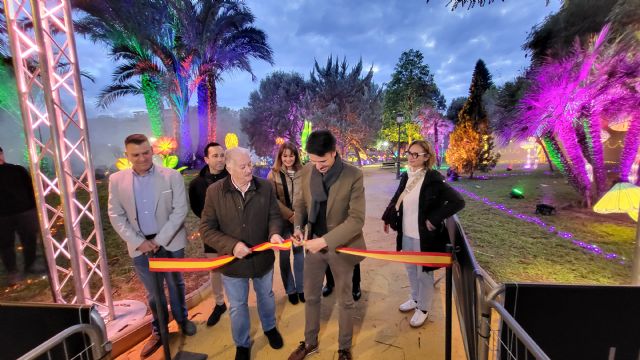 El Parque de la Compa&ntilde;ía de Molina de Segura se transforma en un espacio mágico con el evento Lucidum Natura hasta el próximo día 5 de enero - 2, Foto 2