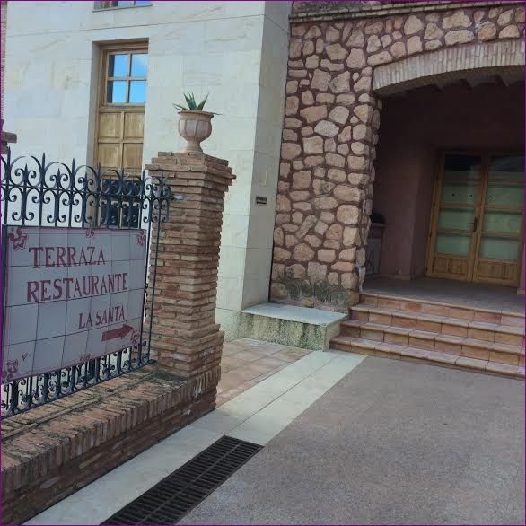 El Pleno aprueba el pliego de cláusulas que rigen el nuevo contrato de arrendamiento del complejo del hotel y casa rurales de La Santa, Foto 2