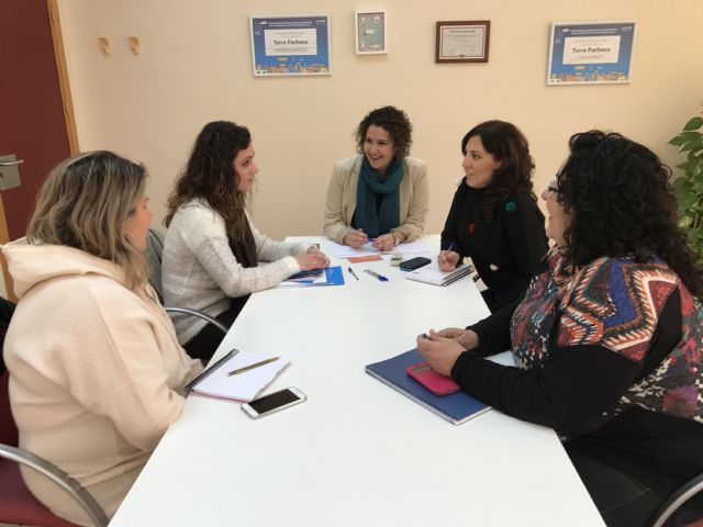 Reunión de trabajo, entre la directora general de Mujer y la concejala de Igualdad - 1, Foto 1