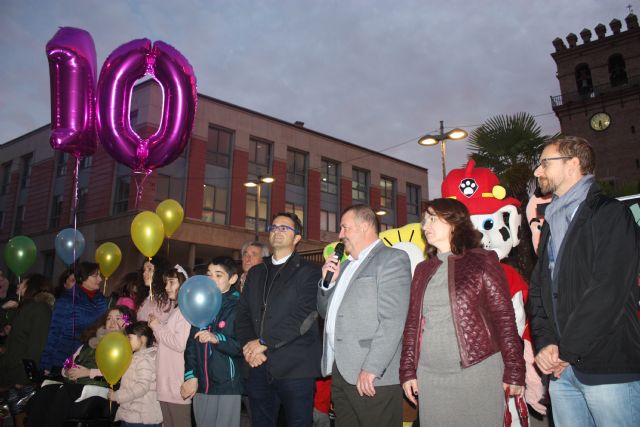 D'Genes celebrates its 10th anniversary with inflatables, animation characters and a balloon release, Foto 3