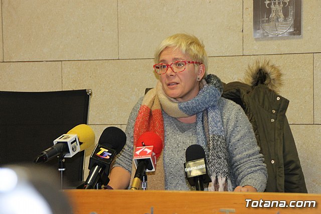 La concejal de Igualdad, Lali Moreno, ofreció una rueda de prensa sobre unas recientes declaraciones de Mariano Rajoy (No nos metamos en eso), Foto 1