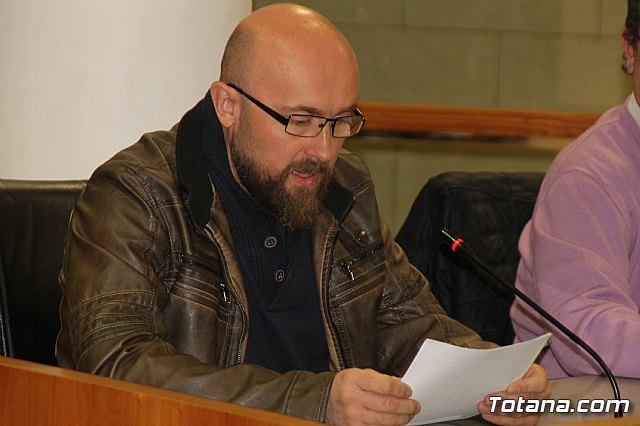 Lectura antes del Pleno de enero del escrito de la Plataforma en Defensa del Proyecto Bastida - UAB, Foto 1