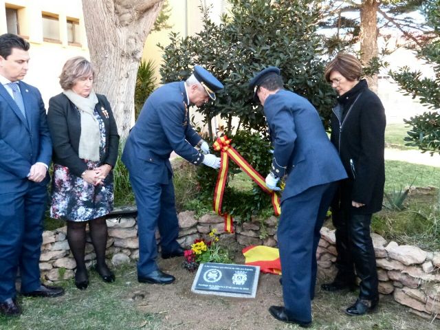 Una amplia representación política y militar se unió hoy a la Asociación Nacional de Guardias Civiles Marqués de las Amarillas en su homenaje a las víctimas del terrorismo - 1, Foto 1