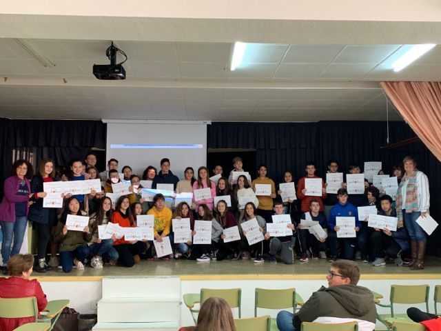 El alumnado del IES Rey Carlos III recibe los diplomas de los proyectos eTwinning - 2, Foto 2