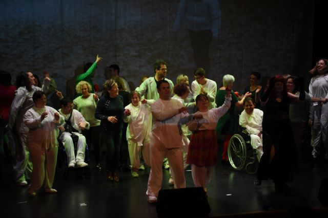 Maestros de Ternura de APCOM en el Auditorio Municipal de Calasparra - 1, Foto 1