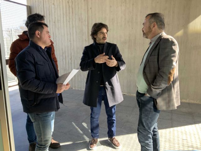 El Ayuntamiento de Caravaca visita con responsables de la Consejería de Educación los centros de ASCRUZ y APCOM para planificar mejoras en sus instalaciones - 4, Foto 4