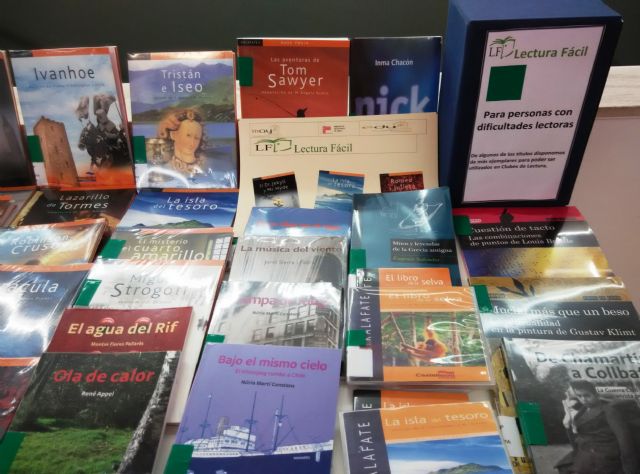 La Red Municipal de Bibliotecas de Lorca amplía su fondo de ejemplares de Lectura Fácil y Audiolibros - 1, Foto 1