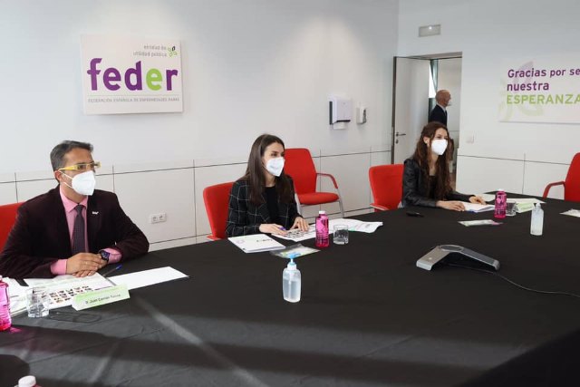 Su Majestad la Reina conoce la estrategia trasversal frente a la vulnerabilidad que implantará FEDER, Foto 4