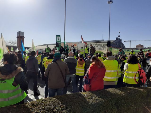 El sector lácteo reclama en Madrid contundencia contra los abusos de industria y distribución - 2, Foto 2