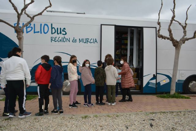 Los bibliobuses sumaron más de 2.000 nuevos socios a la Biblioteca Regional el año pasado - 1, Foto 1