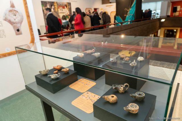 Cultura muestra el ´Resplandor de Roma´ con sus lucernas romanas - 1, Foto 1