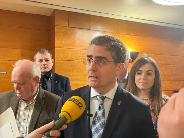 La misma empresa del caos de las sillas podría encargarse, otra vez, de la gestión de las tribunas de Semana Santa y Fiestas de Primavera - 1, Foto 1