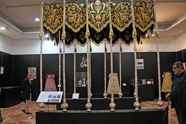 Tras el acto de inauguración de la exposición , La Milagrosa. XXV años caminando hacia un sueño - 5, Foto 5