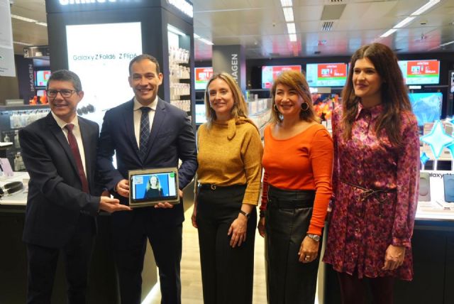 Política Social apoya la iniciativa del El Corte Ingles para facilitar la inclusión de las personas sordas y con discapacidad auditiva - 3, Foto 3