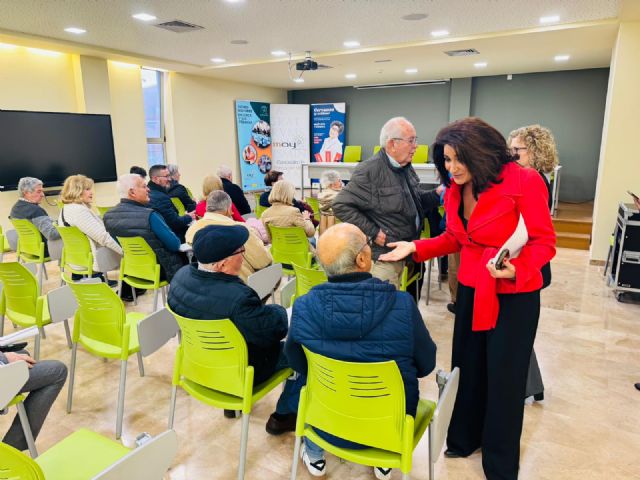 La Concejalía del Mayor incrementa el pasado año en casi un 60% la oferta del número de horas, con cientos de talleres y nuevas actividades en todo el municipio - 4, Foto 4