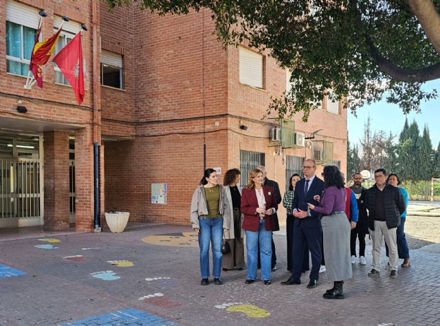 El Gobierno regional invertirá 650.000 euros para sustituir la cubierta e instalar placas solares en el colegio Jacinto Benavente de Alcantarilla - 2, Foto 2