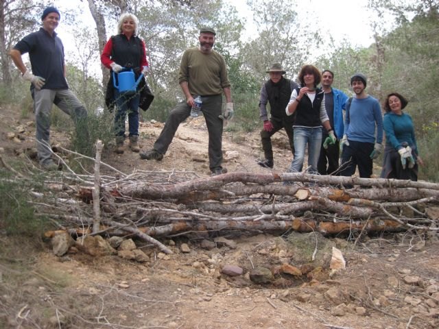 Medio Ambiente apoya las actuaciones de restauración y concienciación ambiental en el Monte Roldán - 1, Foto 1