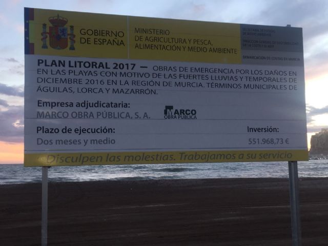 Ya han comenzado los trabajos de recuperación de las playas afectadas por el temporal del pasado diciembre - 1, Foto 1
