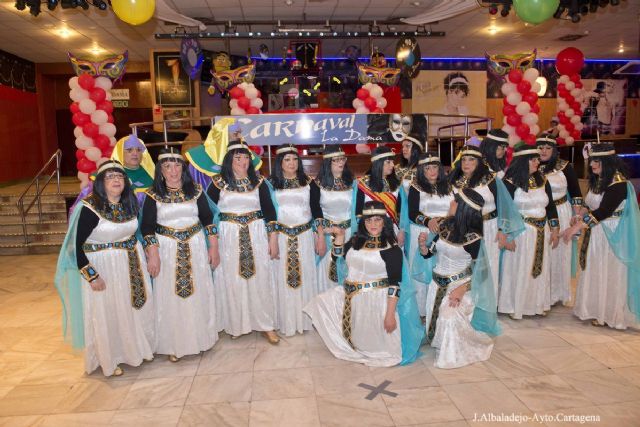Los mayores cartageneros se diviertieron en su fiesta de carnaval - 1, Foto 1