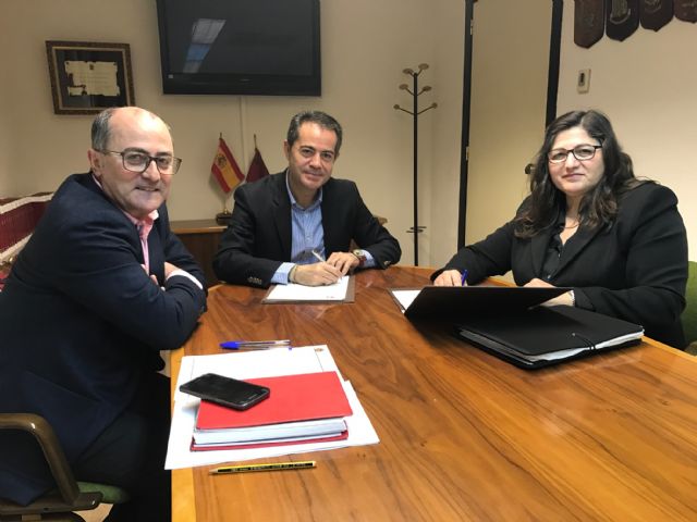 La FMRM firma un convenio con la Federación de Bandas de Música para regular y promover la actividad musical en los municipios - 1, Foto 1