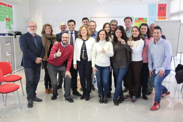 Casi la mitad de los 75 parados que han buscado empleo en equipo en Yecla, Lorca y San Pedro han sido contratados - 1, Foto 1