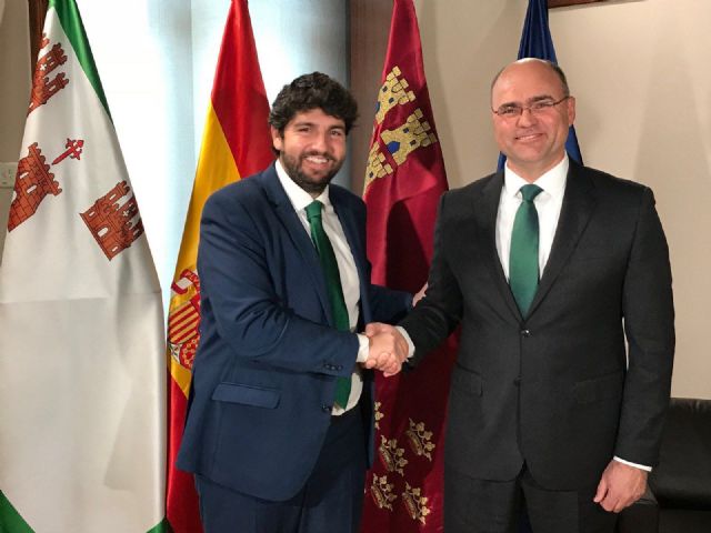 El alcalde de Pliego se ha reunido con el presidente regional en el Palacio de San Esteban - 1, Foto 1