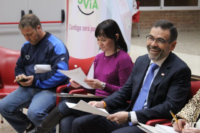 MC: Los vecinos achacan al Gobierno de Castejón el mal estado de la carretera de El Albujón y el caos provocado por su deficiente planificación - 1, Foto 1