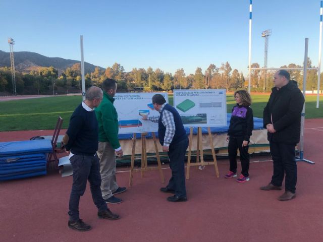 La pista de atletismo Úrsula Ruiz Pérez del Complejo de La Torrecilla contará con una nueva colchoneta de salto de altura, entre otras mejoras - 2, Foto 2