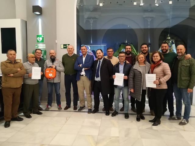 La Concejalía de Emergencias forma a 17 voluntarios del Museo de Bordados del Paso Blanco en RCP y en el uso del desfibrilador externo semiautomático - 1, Foto 1