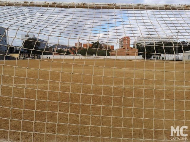 Ricardo Segado celebra que el buen hacer de MC propicie la reversión de la titularidad del campo de fútbol Mundial 82 - 2, Foto 2