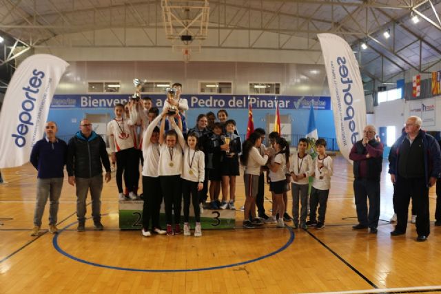 El Colegio Reina Sofía participó en la Final Regional de Bádminton de Deporte Escolar, Foto 7