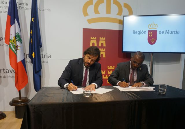 El Gobierno regional promueve la firma de un documento de trabajo con Haití para impulsar la cooperación universitaria - 2, Foto 2